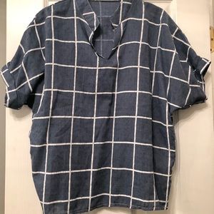 Dip hem check blouse